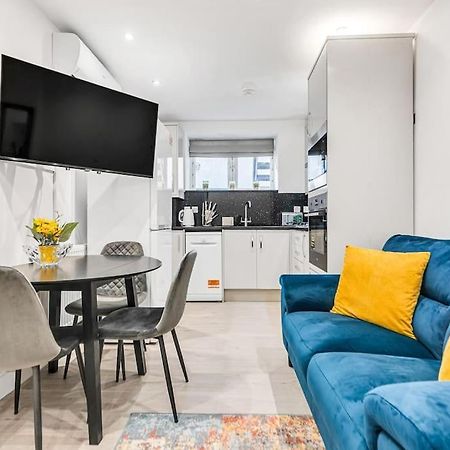 Luxstay Holland Park Apartment With Ac London Bagian luar foto